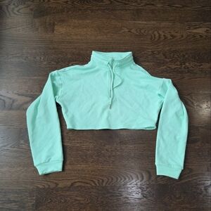 NWOT Mint Green Cropped Pullover size S